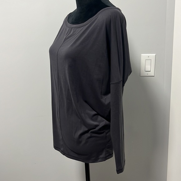 Athleta Essence Flow Long Sleeve Top Dark Gray Boat Neck X-Small - Picture 4 of 10